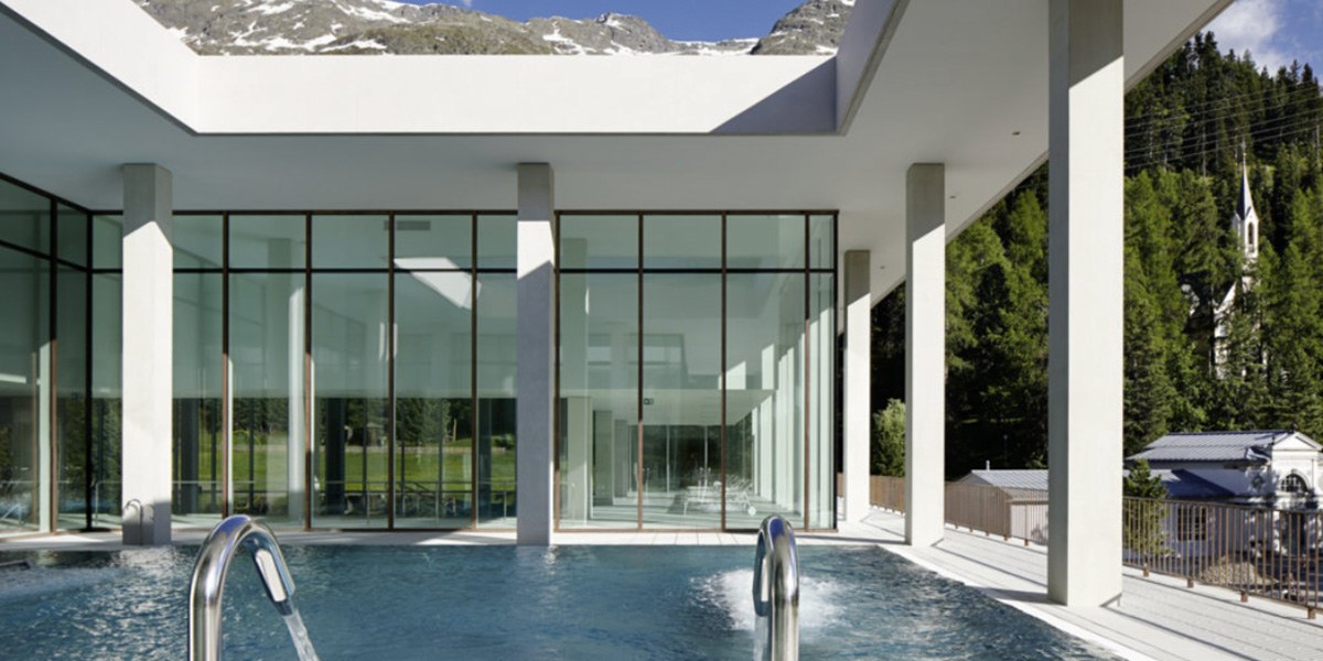 Ovaverva - Hallenbad, Spa & Sportzentrum in St. Moritz
